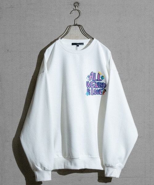 JOHN'S CLOSET（ジョンズクローゼット）の「【13】デジタルプリント＆発砲プリント ビッグトレーナー（スウェット・メンズ・ブラック/ホワイト系その他/オフホワイト/ブラック系その他・LARGE/MEDIUM）」の5枚目の写真