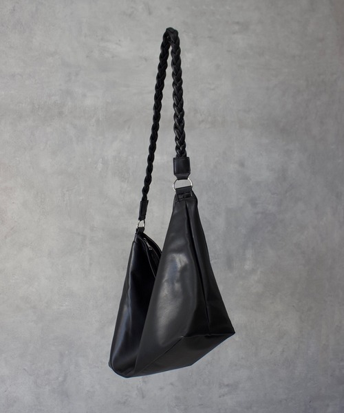 favclo.（ファブクロ）の「AMIKOMI SHOULDER BAG / 編み込み
