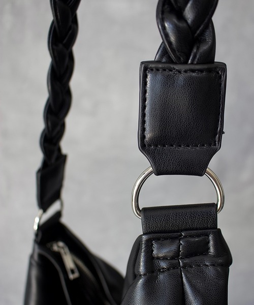 favclo.（ファブクロ）の「AMIKOMI SHOULDER BAG / 編み込み