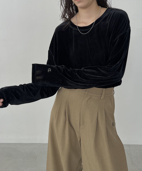 CAPRICIEUX LE'MAGE(カプリシューレマージュ)の「【C.L】シアーベロアロンT(Tシャツ/カットソー・レディース・ブラック/ホワイト系その他/グレイッシュベージュ・FREE)」の17枚目の写真