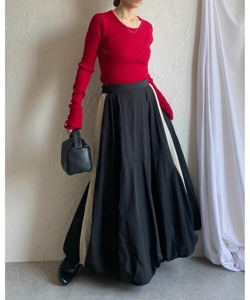 She's Closet(シーズクローゼット)の「袖ボタンクルーネックタイト長袖リブニットトップス(ニット/セーター・レディース・杢グレー/アイボリー/ブラック/オレンジ/レッド/マスタード/カーキ/ブラウン・FREE)」の12枚目の写真