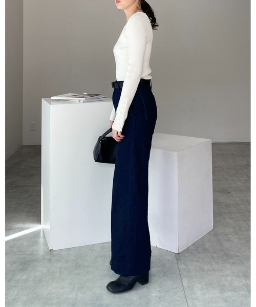 She's Closet(シーズクローゼット)の「袖ボタンクルーネックタイト長袖リブニットトップス(ニット/セーター・レディース・杢グレー/アイボリー/ブラック/オレンジ/レッド/マスタード/カーキ/ブラウン・FREE)」の15枚目の写真