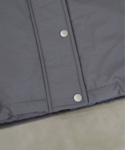 tiptop（ティップトップ）の「ナイロンスタンドカラーパディングブルゾン（ブルゾン・レディース・ブラック/アイボリー/チャコールグレー/ベージュ・FREE）」の15枚目の写真