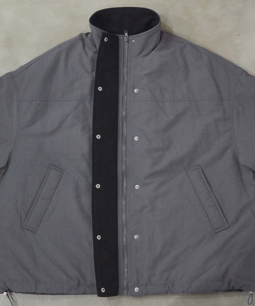 tiptop（ティップトップ）の「ナイロンスタンドカラーパディングブルゾン（ブルゾン・レディース・ブラック/アイボリー/チャコールグレー/ベージュ・FREE）」の17枚目の写真