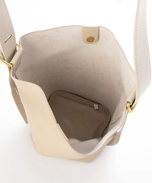 カシュカシュ cachecache / シボフェイクレザーソフトホーボーバッグ（トートバッグ）｜cache cache（カシュ カシュ）