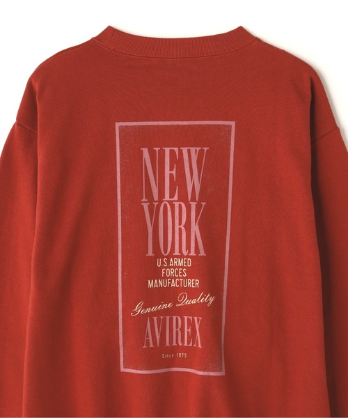 AVIREX(アヴィレックス)の「《WEB&DEPOT限定》TAPESTORY OF NEWYORK CREWNECK SWEAT(スウェット・メンズ・レッド系その他4/チャコールグレー/ホワイト・F)」の5枚目の写真