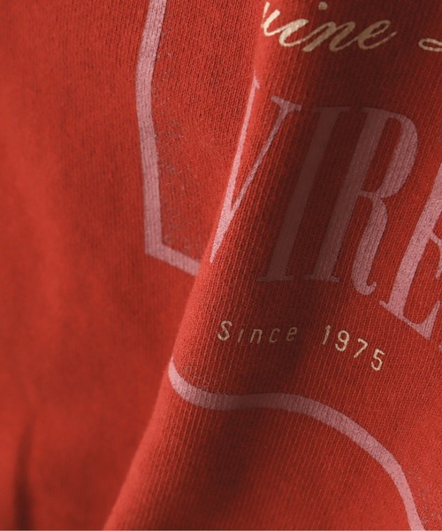 AVIREX(アヴィレックス)の「《WEB&DEPOT限定》TAPESTORY OF NEWYORK CREWNECK SWEAT(スウェット・メンズ・レッド系その他4/チャコールグレー/ホワイト・F)」の6枚目の写真