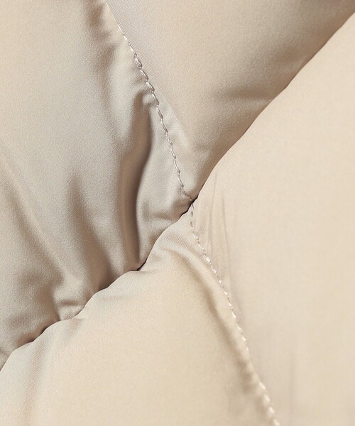 CAPEHORN(ケープホーン)の「CAPE HORN: ALVAREZ MATT セミロング フード付き ダウン コート(ダウンジャケット/コート・レディース・ベージュ/ブラック・42/40)」の14枚目の写真