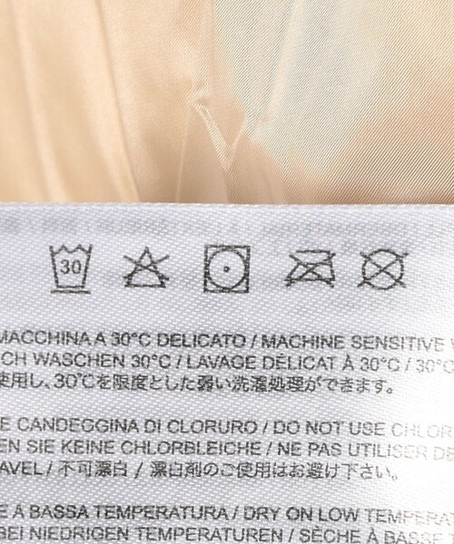 CAPEHORN(ケープホーン)の「CAPE HORN: ALVAREZ MATT セミロング フード付き ダウン コート(ダウンジャケット/コート・レディース・ベージュ/ブラック・42/40)」の16枚目の写真