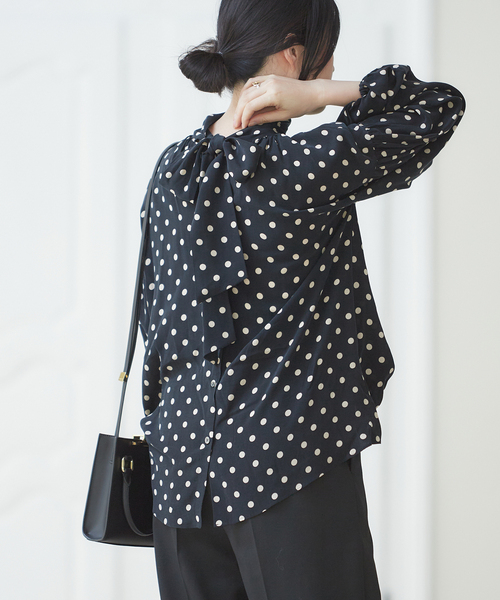 journal standard L'essage(ジャーナルスタンダードレサージュ)の「《追加3》IPEKERDOTボウタイブラウス(シャツ/ブラウス・レディース・ブラック/ダークブルー・FREE)」の8枚目の写真