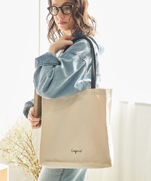Ungrid(アングリッド)の「【Ungrid/アングリッド】ウォッシュド コットンキャンバス ラージトートバッグ(トートバッグ・レディース・ブラック/アイボリー/グレイッシュベージュ・FREE)」の2枚目の写真