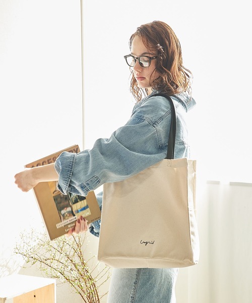 Ungrid(アングリッド)の「【Ungrid/アングリッド】ウォッシュド コットンキャンバス ラージトートバッグ(トートバッグ・レディース・ブラック/アイボリー/グレイッシュベージュ・FREE)」の22枚目の写真