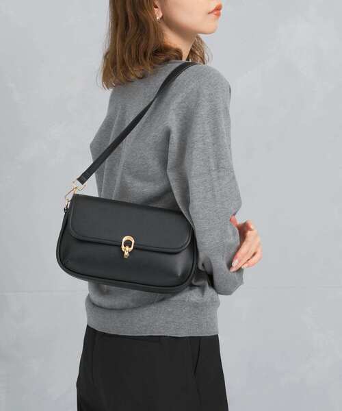 URBAN RESEARCH ROSSO WOMEN(アーバンリサーチ ロッソ)の「ヴィンテージライクフラップバッグ(ショルダーバッグ・レディース・ブラック/オフホワイト・-)」の4枚目の写真