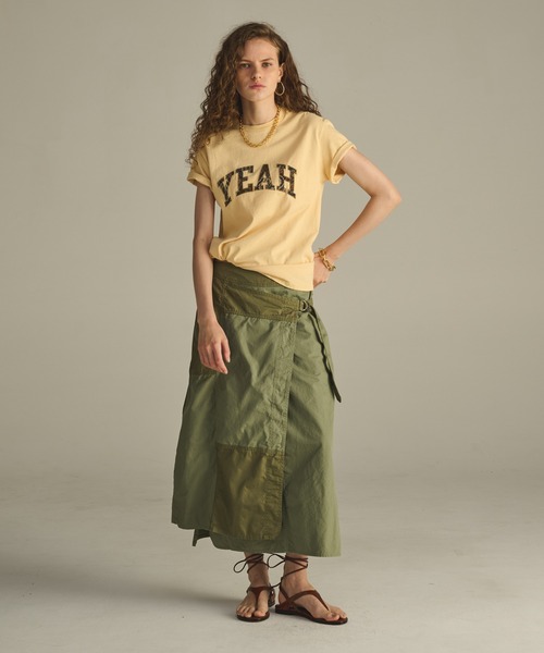 「KHA:KI / カーキ」 エンブロイダリーTEE「YEAH」 EMBROIDERY TEE 「YEAH」（Tシャツ/カットソー）｜kha:ki（カーキ）