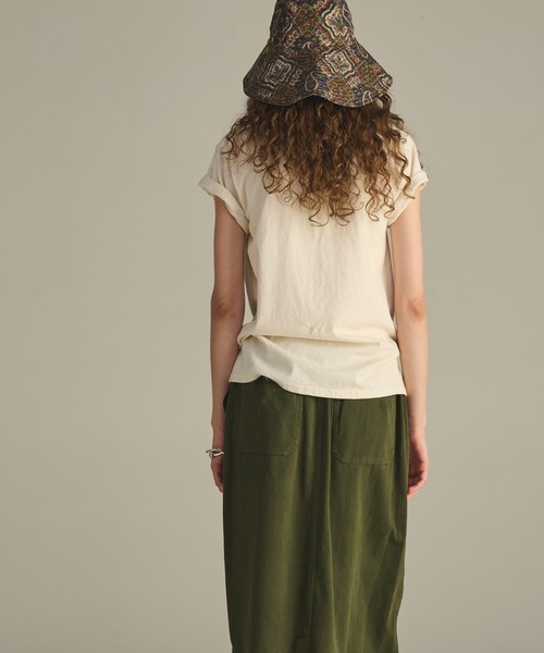 「KHA:KI / カーキ」 エンブロイダリーTEE「YEAH」 EMBROIDERY TEE 「YEAH」（Tシャツ/カットソー）｜kha:ki（カーキ）