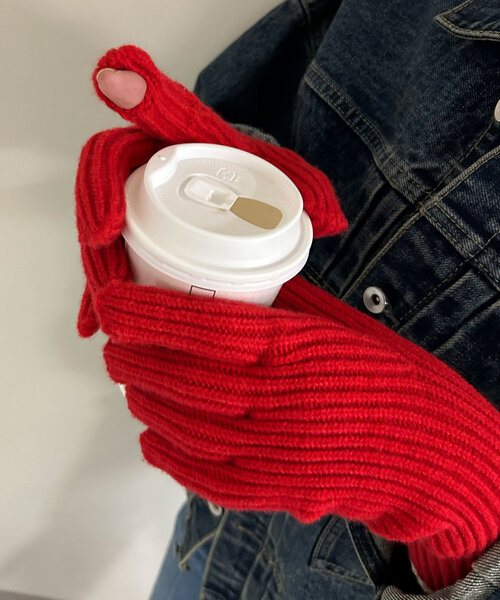 SHENERY(シーナリー)の「配色グローブ(その他小物・レディース・ブルー/ベージュ/レッド・FREE)」の1枚目の写真