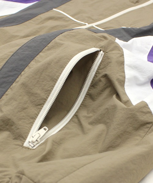 RNA（アールエヌエー）の「V0164 スウィッチングトレベスト（ベスト・レディース・ベージュ/ブラック/ブルー・MEDIUM）」の15枚目の写真