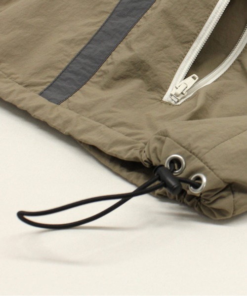 RNA（アールエヌエー）の「V0164 スウィッチングトレベスト（ベスト・レディース・ベージュ/ブラック/ブルー・MEDIUM）」の16枚目の写真