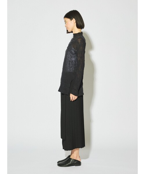 MIDIUMISOLID（ミディウミソリッド）の「MIDIUMISOLID for Ladies アシンメトリーヘムラッププリーツスカート（スカート・レディース・ブラック/チャコールグレー/アイボリー・FREE）」の10枚目の写真