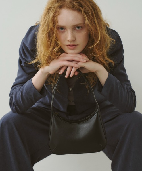 【美品】LEVERNIS(ル・ベルニ)Eco leather round bag LE VERNIS] Eco leather round bag | CASSELINI ONLINE SHOP
