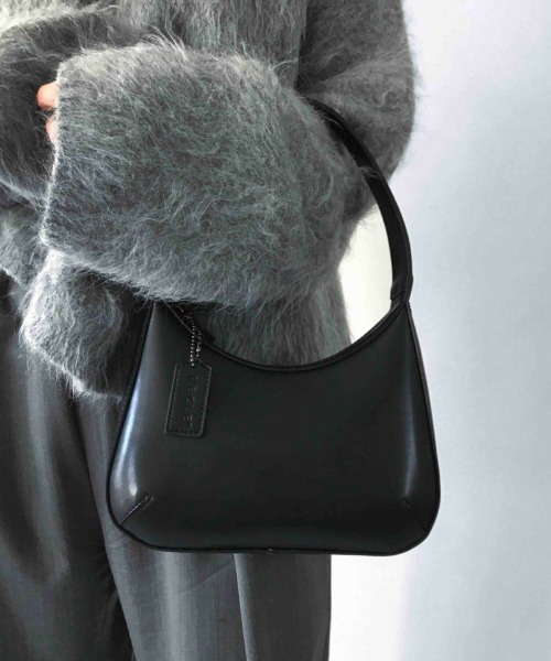 【美品】LEVERNIS(ル・ベルニ)Eco leather round bag セール】LEVERNIS(ル・ベルニ)Eco leather round bag
