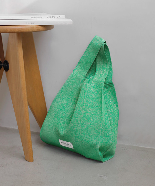 ANEMONE（アネモネ）の「ラメニットトートバッグ[M]（ショルダーバッグ・レディース・グリーン/ライトピンク/ブラック/ライトイエロー/シルバー/カーキ/シャンパン・FREE）」の4枚目の写真