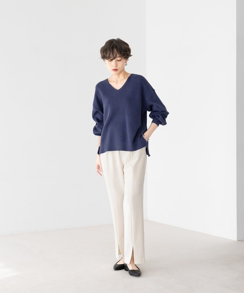 Elura（エルーラ）の「こなれVネックニット/289176（ニット/セーター・レディース・ライトイエロー/ネイビー/ライトベージュ/ライトピンク・LARGE/MEDIUM/SMALL）」の7枚目の写真