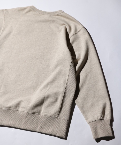 NANGA(ナンガ)の「NANGA / ナンガ ECO HYBRID SWEATSHIRT(OUT DOOR MAN PT) エコハイブリッド スウェットシャツ アウトドアマンプリント(Tシャツ/カットソー・メンズ・オートミール/グレー・MEDIUM/LARGE/X-LARGE)」の16枚目の写真