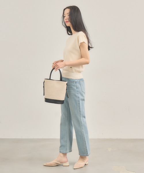 NEUNA（ヌナ）の「ポインテッドシアーミュール（パンプス・レディース・ブラック/アイボリー・MEDIUM/SMALL/LARGE）」の5枚目の写真