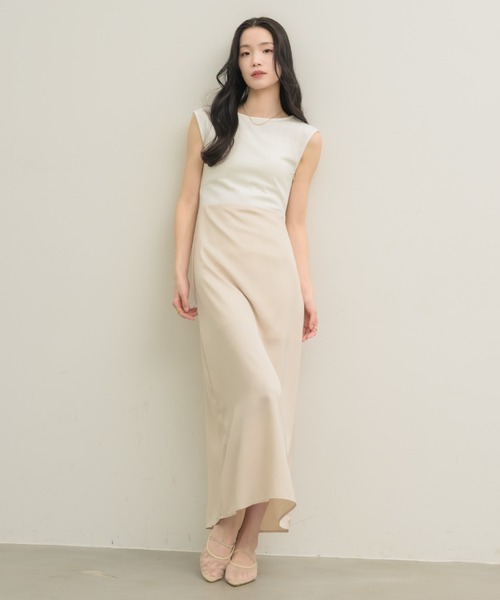 NEUNA（ヌナ）の「ポインテッドシアーミュール（パンプス・レディース・ブラック/アイボリー・MEDIUM/SMALL/LARGE）」の12枚目の写真