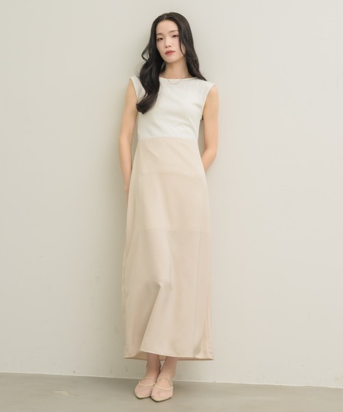 NEUNA（ヌナ）の「ポインテッドシアーミュール（パンプス・レディース・ブラック/アイボリー・MEDIUM/SMALL/LARGE）」の6枚目の写真