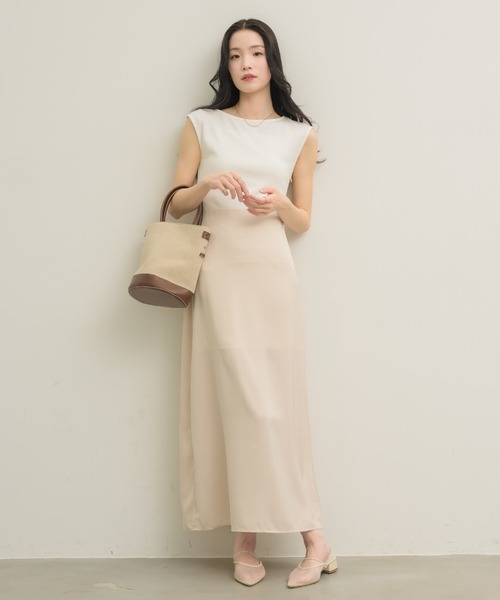 NEUNA（ヌナ）の「ポインテッドシアーミュール（パンプス・レディース・ブラック/アイボリー・MEDIUM/SMALL/LARGE）」の9枚目の写真