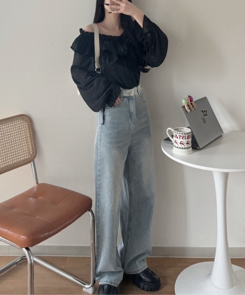 nemne store（ネンネストア）の「《Delfy》2wayオフショルカシュクールブラウス（シャツ/ブラウス・レディース・アイボリー/ブラック系/パープル系・フリー）」の5枚目の写真