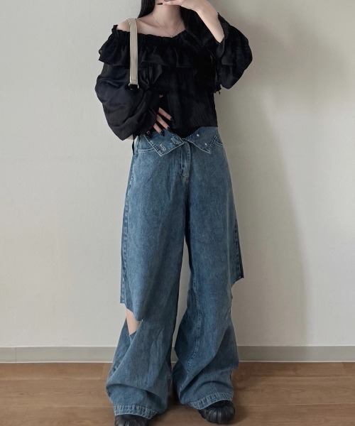 nemne store（ネンネストア）の「《Delfy》2wayオフショルカシュクールブラウス（シャツ/ブラウス・レディース・アイボリー/ブラック系/パープル系・フリー）」の6枚目の写真