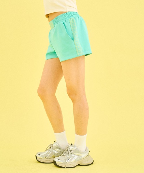 What Is Heart(ワットイズハート)の「Kogin embroidery line short pants -コギン刺しラインショートパンツ -(その他パンツ・レディース・ブルー/レッド・SMALL/MEDIUM)」の21枚目の写真
