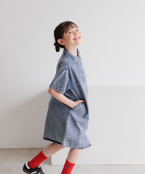 BAYFLOW（ベイフロー）の「[綿100%]デニムシャツワンピ(KIDS)（ワンピース・キッズ・ブラック/ブルー・120cm/110cm/150cm/140cm/130cm）」の4枚目の写真
