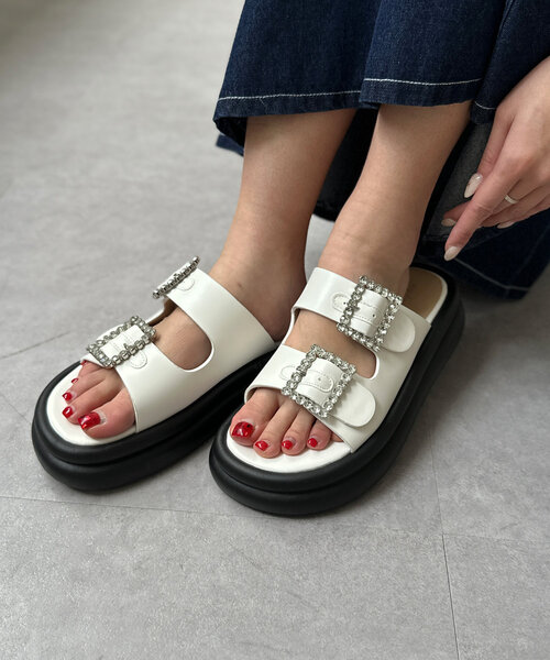 GIANVITO ROSSI★ ビジューレザーサンダル 送関込 SESTO サンダル ビジューモチーフフットベッドサンダル /r