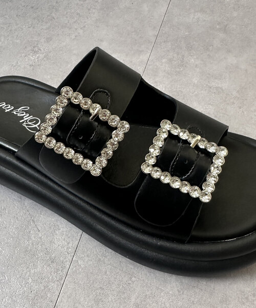 Chez toi（シェトワ）の「ビジューサンダル（サンダル・レディース・ブラック/オフホワイト/シルバー・SMALL/MEDIUM/LARGE）」の16枚目の写真