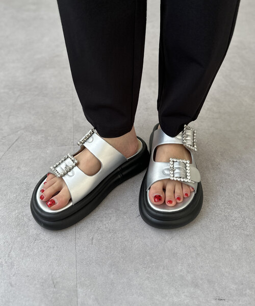 Chez toi（シェトワ）の「ビジューサンダル（サンダル・レディース・ブラック/オフホワイト/シルバー・SMALL/MEDIUM/LARGE）」の19枚目の写真