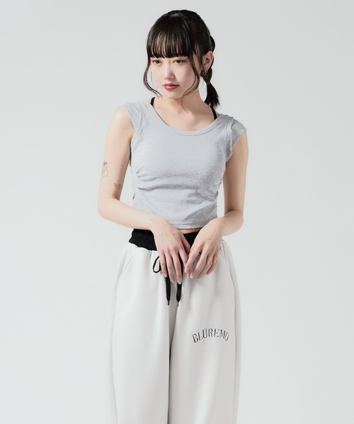Chick(チック)の「フェイクレイヤード キャミソール(Tシャツ/カットソー・レディース・グレー/ブラック/レッド/ホワイト・FREE)」の1枚目の写真