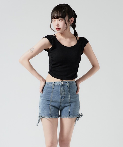 Chick(チック)の「フェイクレイヤード キャミソール(Tシャツ/カットソー・レディース・グレー/ブラック/レッド/ホワイト・FREE)」の3枚目の写真