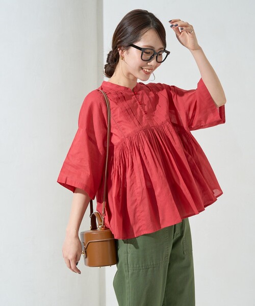 FREAK'S STORE（フリークスストア）の「限定展開　インド タック 切り替え フレア ブラウス（シャツ/ブラウス・レディース・ブラック/レッド/オフホワイト/モカ/イエロー/ネイビー・ﾌﾘ-）」の6枚目の写真