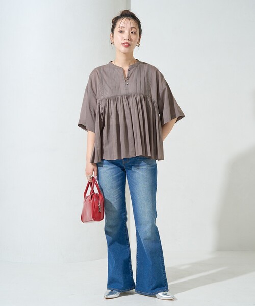 FREAK'S STORE（フリークスストア）の「限定展開　インド タック 切り替え フレア ブラウス（シャツ/ブラウス・レディース・ブラック/レッド/オフホワイト/モカ/イエロー/ネイビー・ﾌﾘ-）」の7枚目の写真