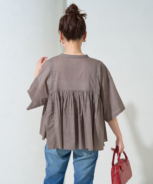 FREAK'S STORE（フリークスストア）の「限定展開　インド タック 切り替え フレア ブラウス（シャツ/ブラウス・レディース・ブラック/レッド/オフホワイト/モカ/イエロー/ネイビー・ﾌﾘ-）」の10枚目の写真