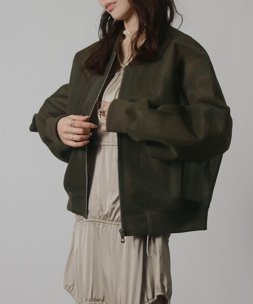 Social GIRL（ソーシャルガール）の「ダンボールシアーMA-1ブルゾン（MA-1・レディース・ホワイト/ブラック/カーキ/モカ・M）」の20枚目の写真