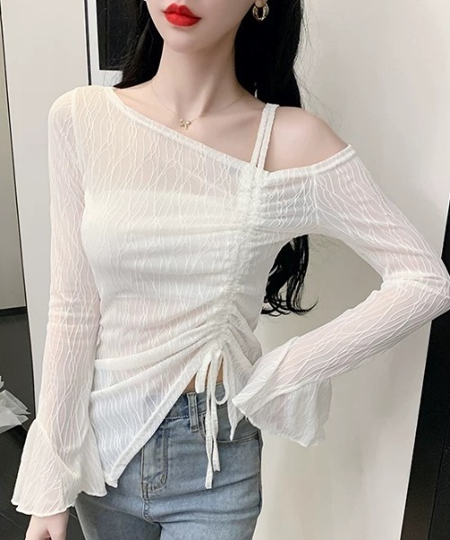 ampm(エーエムピーエム)の「リボンワイドシャーリングワンショルダートップス/サイドギャザー(Tシャツ/カットソー・レディース・ブラック/ホワイト・FREE)」の9枚目の写真