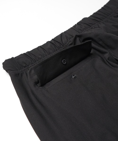 Confirm（コンファーム）の「ビッグポケット 裾ドロスト ワイドシルエット ポリメッシュカーゴパンツ（カーゴパンツ・メンズ・チャコールグレー/ブラック・L/M）」の16枚目の写真