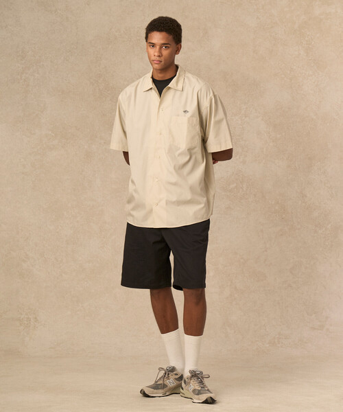 DANTON(ダントン)の「MEN'S BACK LOGO SHORT SLEEVE WORK SHIRT(シャツ/ブラウス・メンズ・ブラック/グレイッシュベージュ/ホワイト/ネイビー・40/42/38/44)」の6枚目の写真