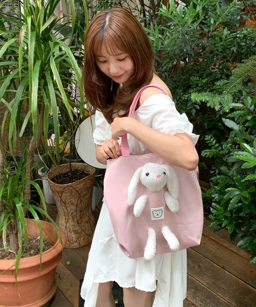 セール】うさぎぬいぐるみ付きショルダートート（トートバッグ