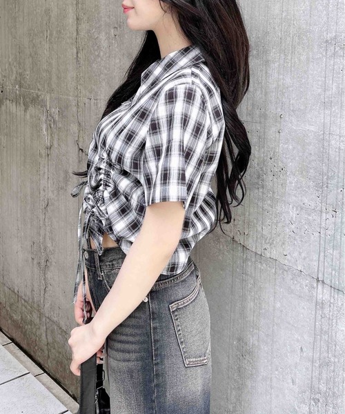 INGNI(イング)の「フロントジップチェック柄ドロスト半袖シャツ(シャツ/ブラウス・レディース・ホワイト系その他2/ネイビー系1・M)」の9枚目の写真